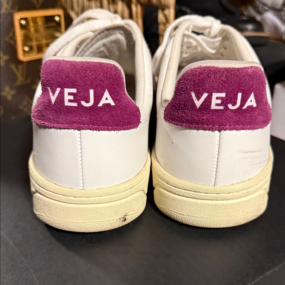 Veja Women's Cream and Purple Sneakers - Picture 4 of 8